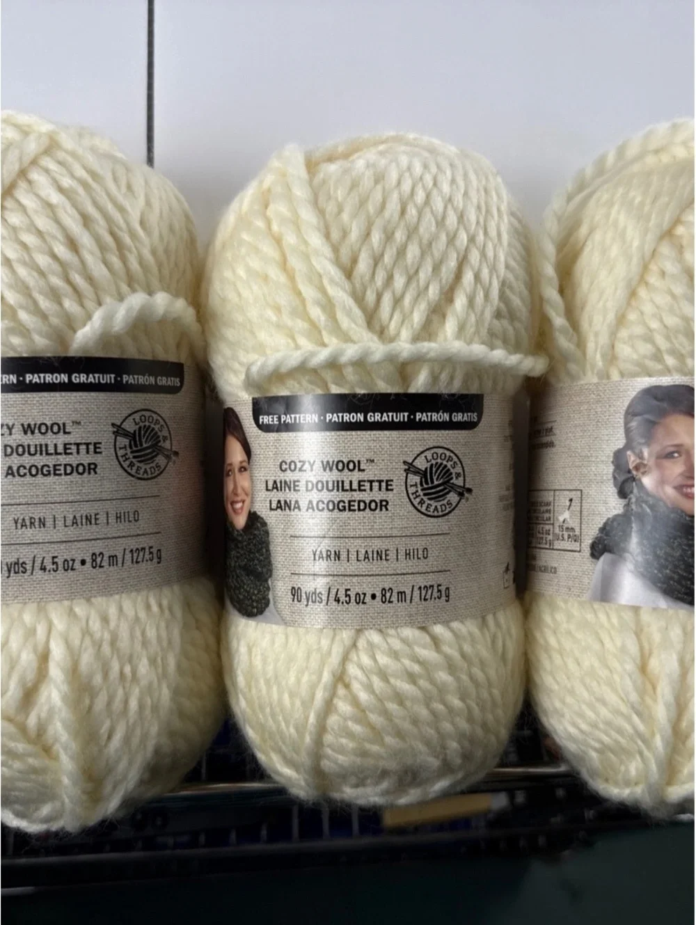 Loops & Threads Cozy Wool Yarn Fleece Ivory 3 Skeins Total 270 Yds Discontinued